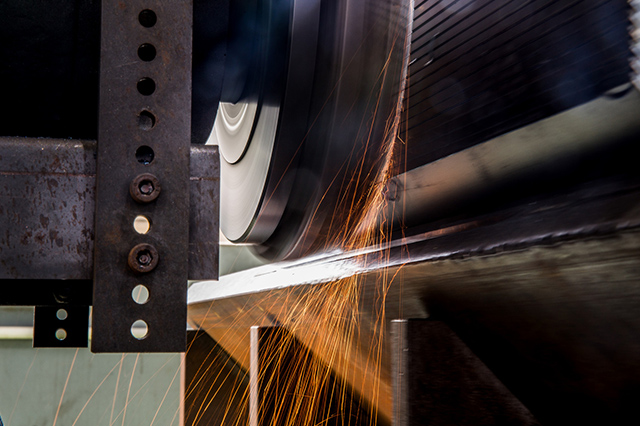 The National Bureau of Statistics: China's manufacturing PMI recovered to 51.9 in March