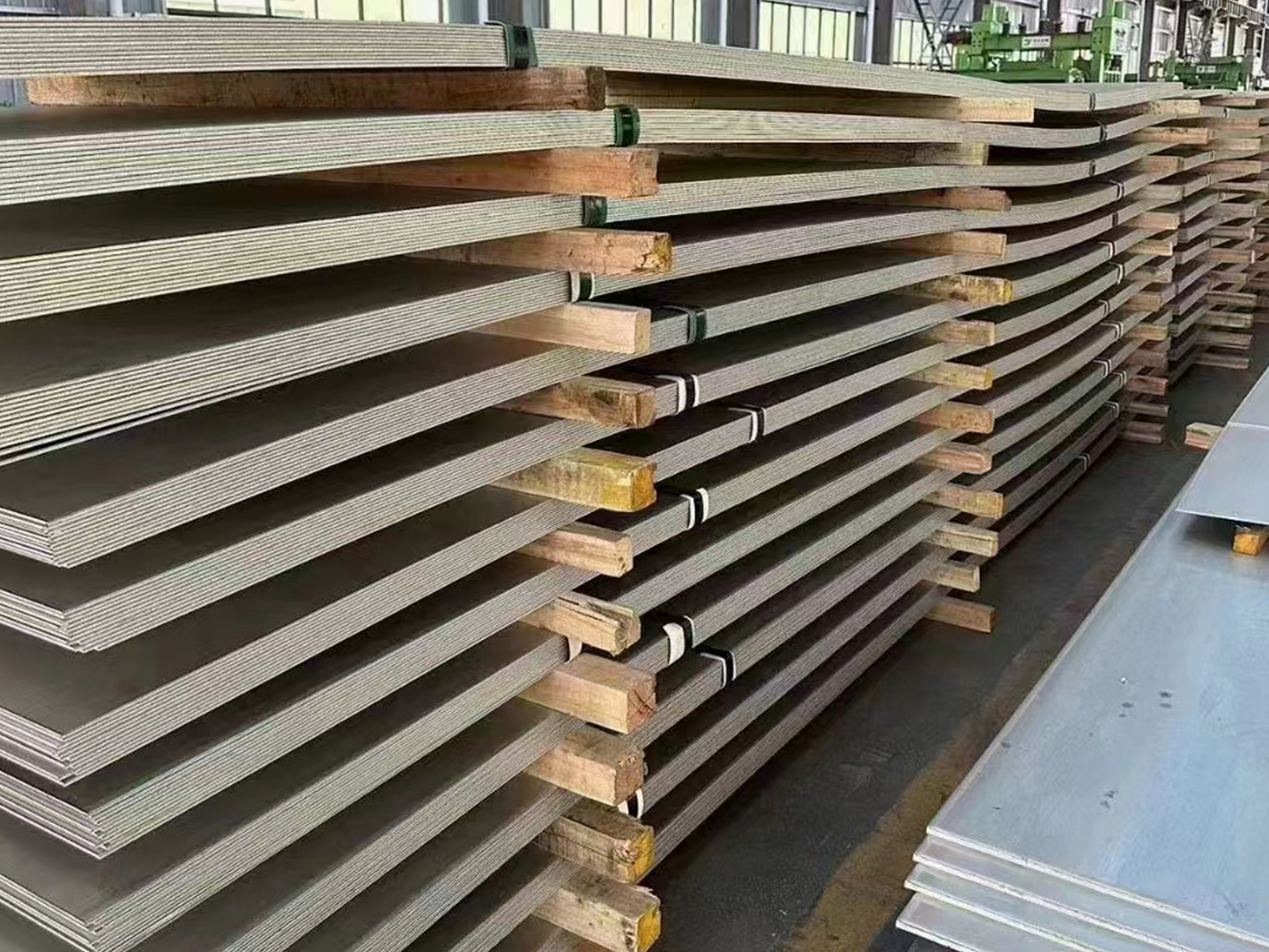 Stainless steel plate
