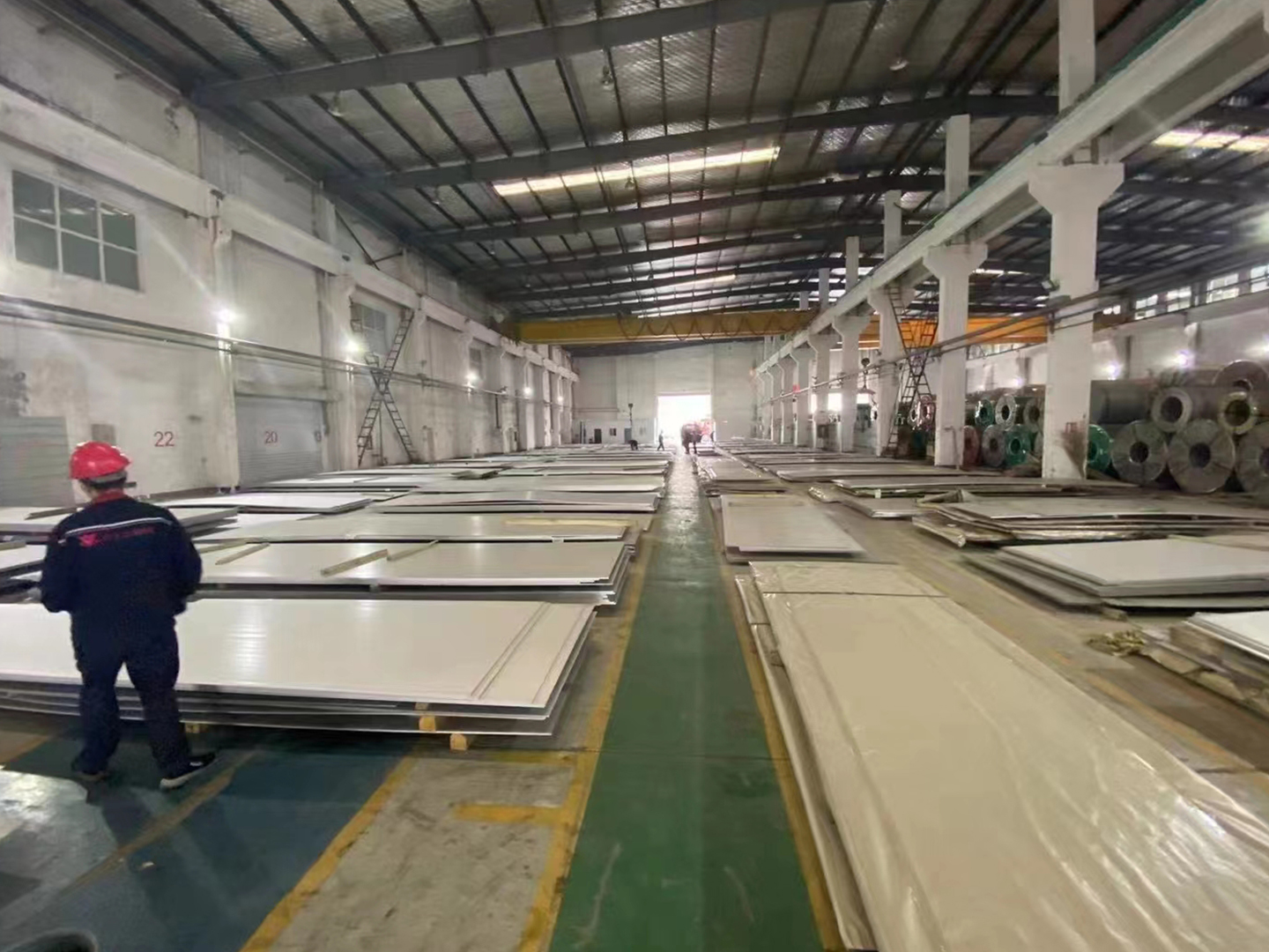 Stainless steel pipe
