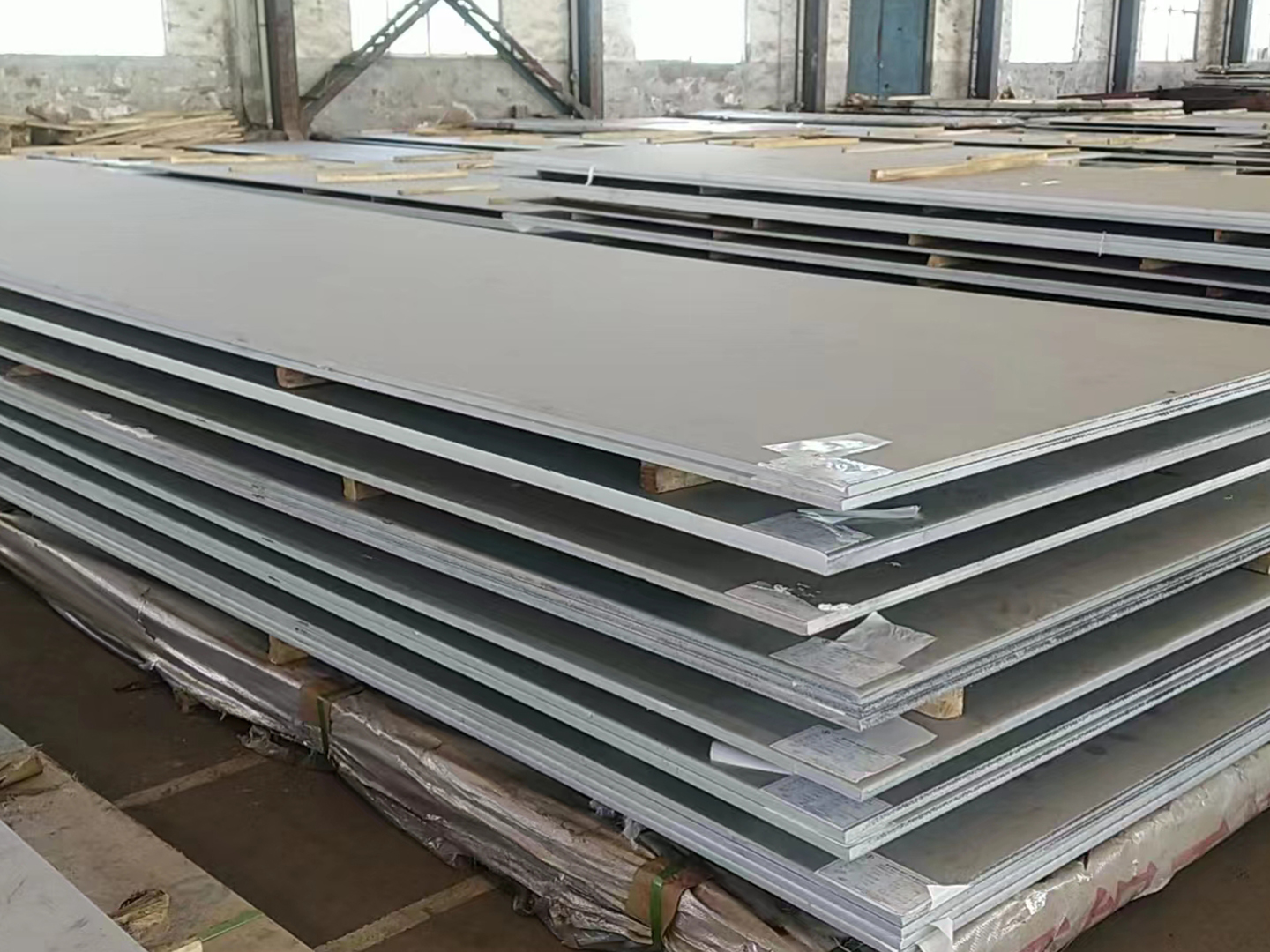 Stainless steel pipe