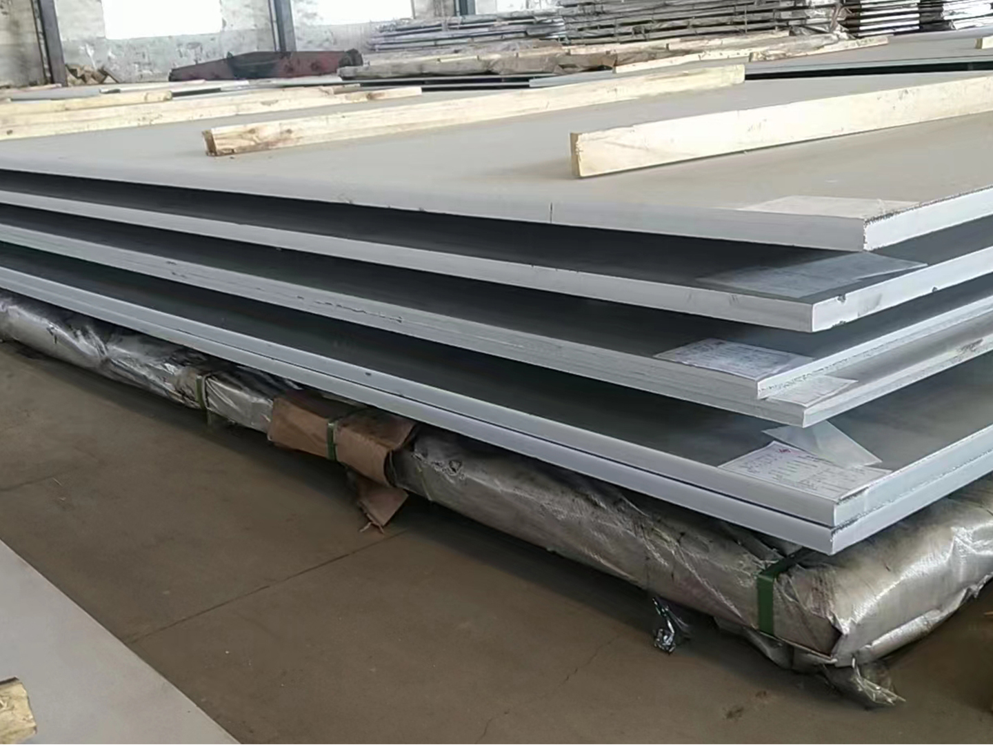 Stainless steel pipe