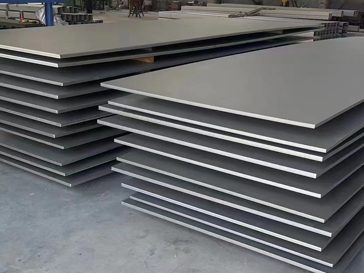Stainless steel pipe
