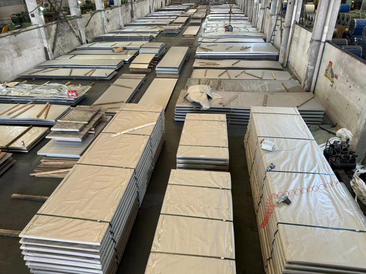 Stainless steel pipe
