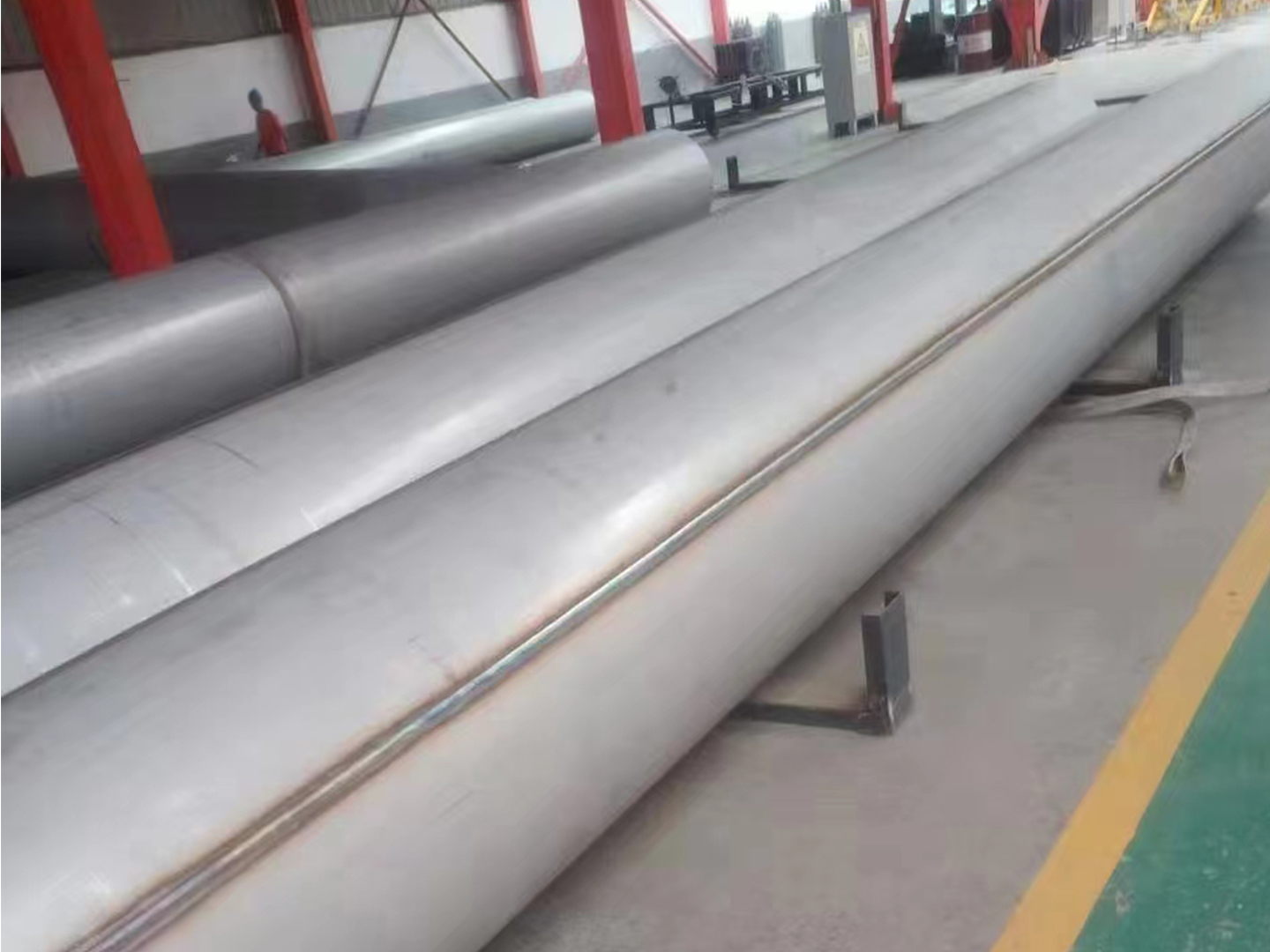 Stainless steel pipe
