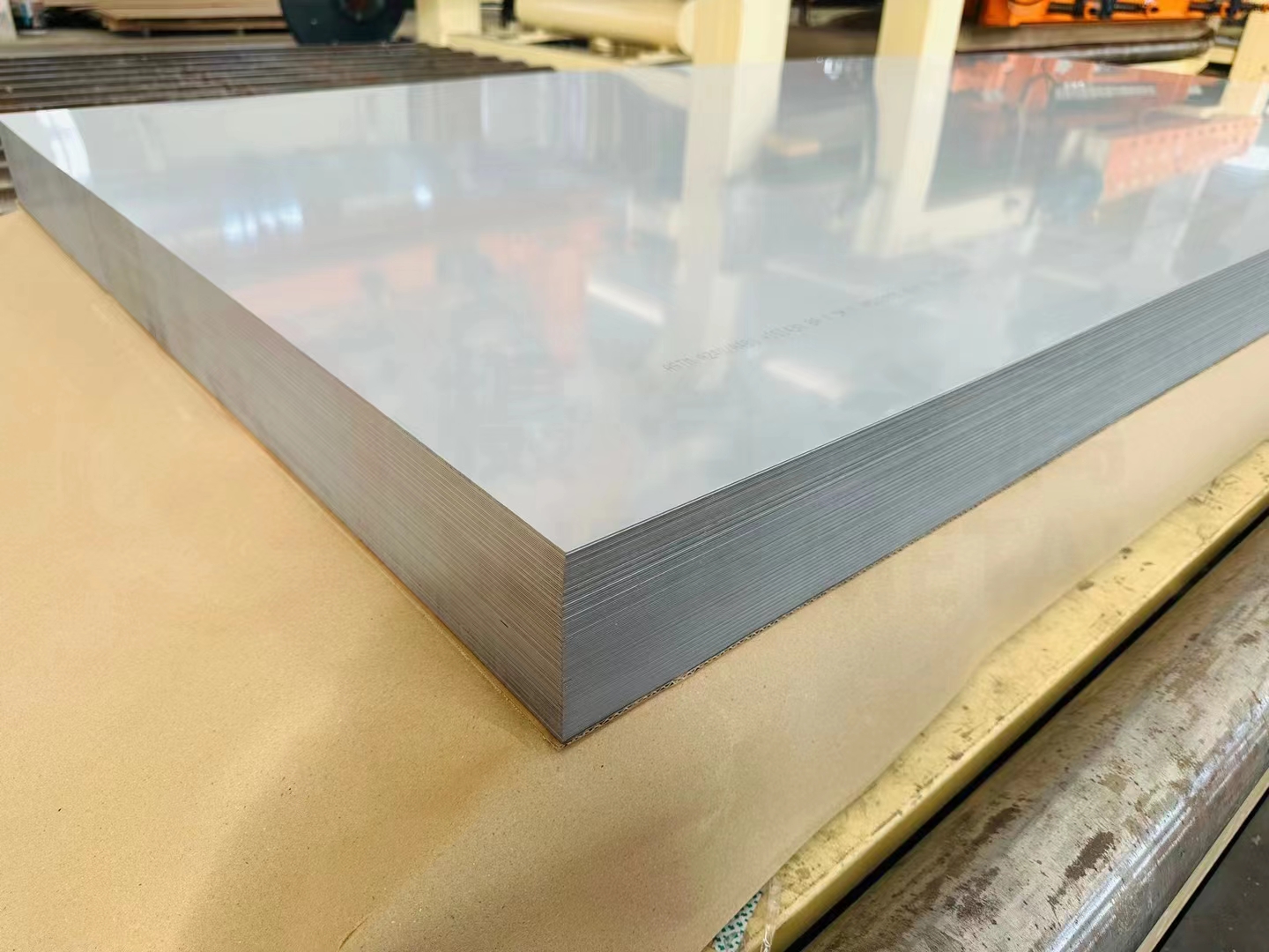 Stainless steel plate
